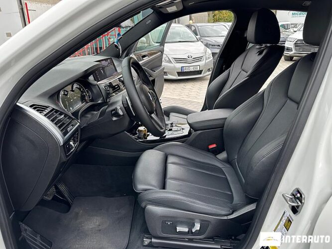 BMW X4 3.0i 33 interauto-car