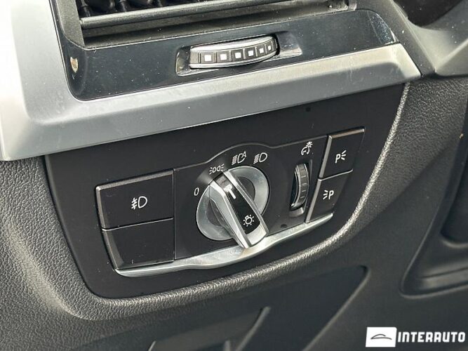 BMW X4 3.0i 45 interauto-car