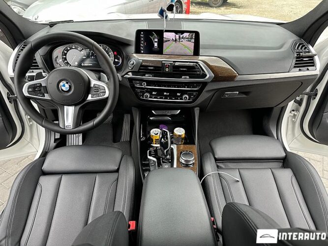 BMW X4 3.0i 35 interauto-car