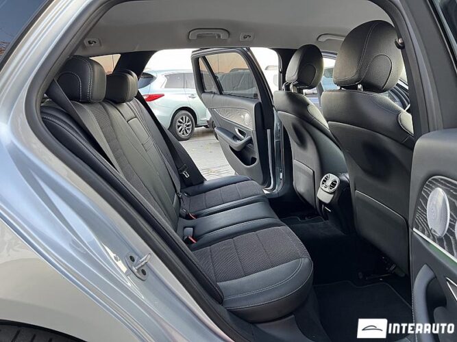 Mercedes E 220 48 interauto-car