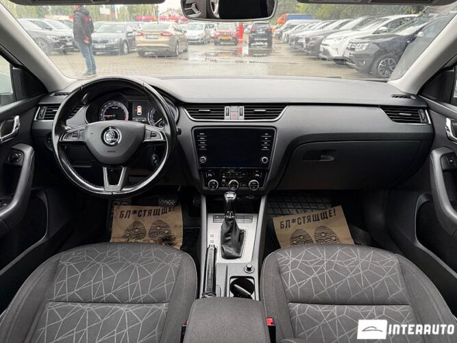 Skoda Octavia 36 interauto-car