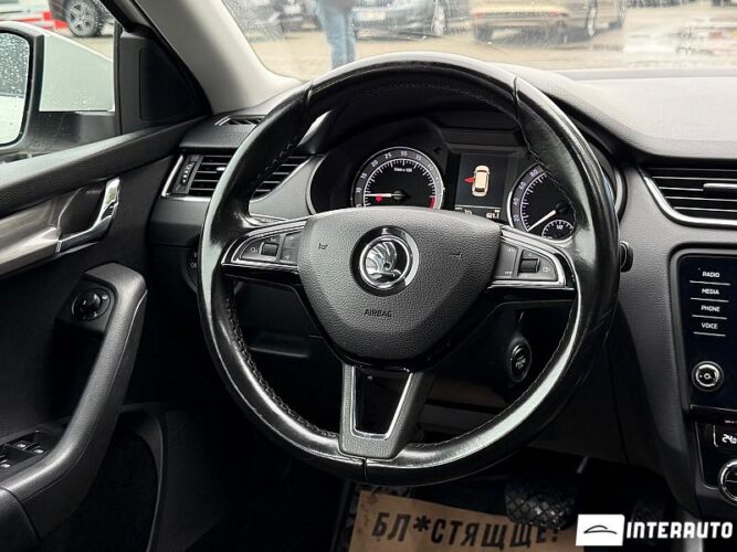 Skoda Octavia 37 interauto-car