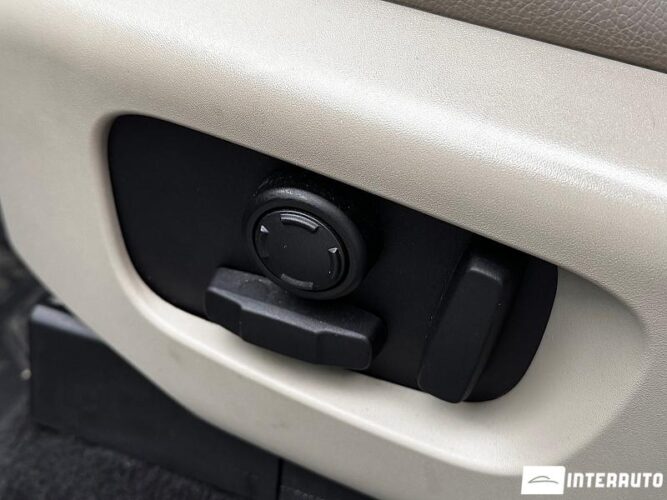 Land Rover Discovery 44 interauto-car