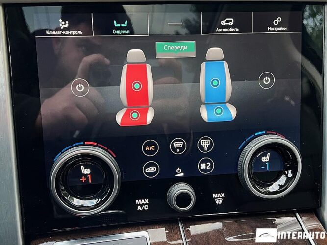 Land Rover Range Rover Vogue 52 interauto-car