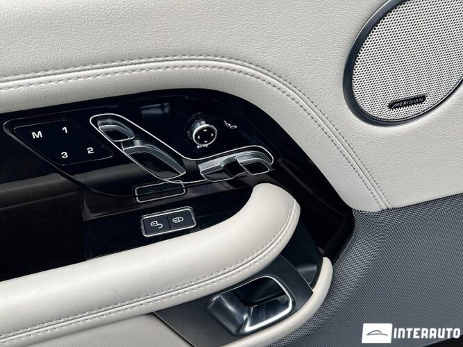 Land Rover Range Rover Vogue 44 interauto-car