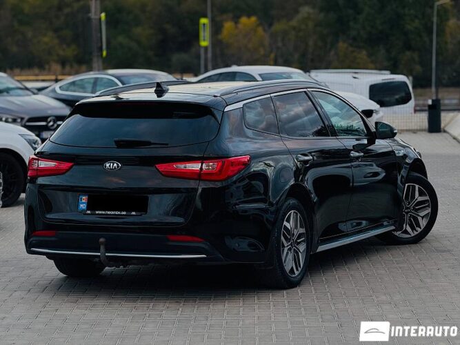 Kia Optima 37 interauto-car