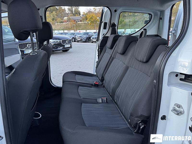 Dacia Dokker 27 automobil-interauto