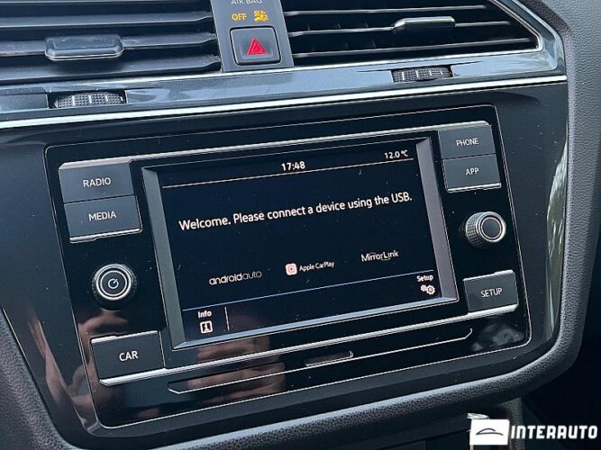 Volkswagen Tiguan 43 interauto-car