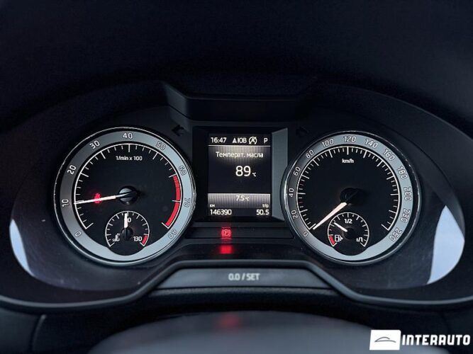 Skoda Octavia 40 interauto-car