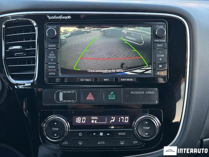 Mitsubishi Outlander 45 interauto-car