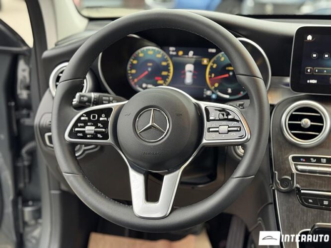 Mercedes GLC 300 42 interauto-car