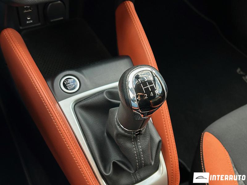 Nissan Micra 25 automobil-interauto