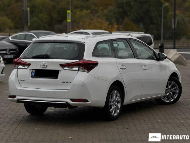Toyota Auris 30 interauto-car