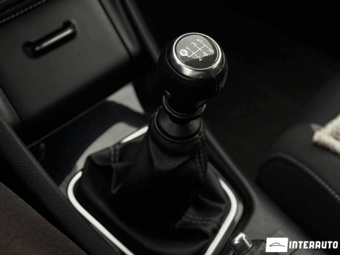 Toyota Auris 39 interauto-car