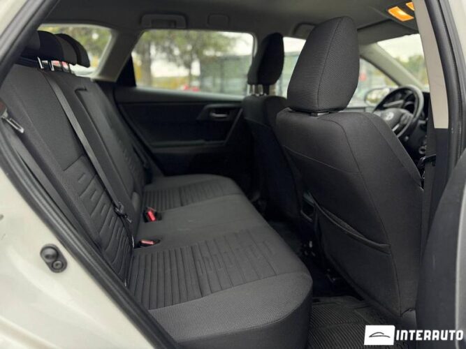 Toyota Auris 41 interauto-car