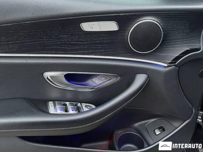 Mercedes E 220 35 interauto-car