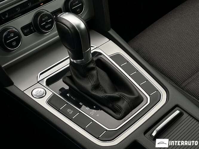 Volkswagen Passat 44 interauto-car