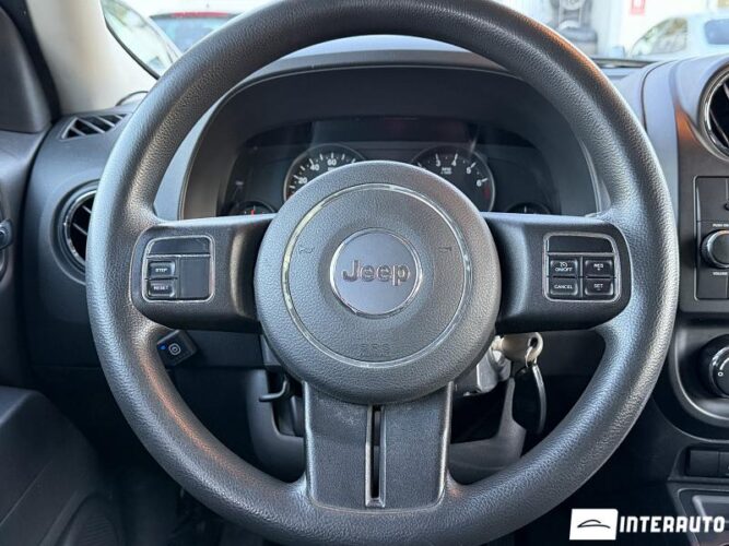Jeep Patriot 33 interauto-car