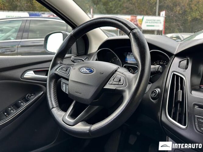 Ford Focus 36 interauto-car