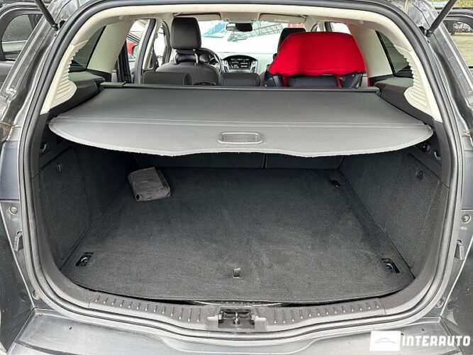 Ford Focus 46 interauto-car