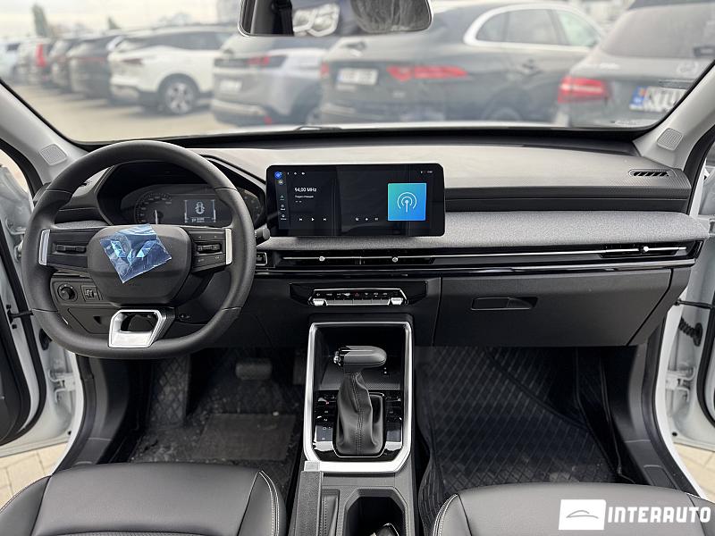 Wuling Xingchi 16 automobil-interauto