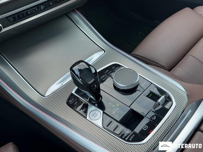 BMW X5 4.5e 44 interauto-car