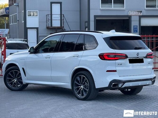 BMW X5 4.5e 35 interauto-car