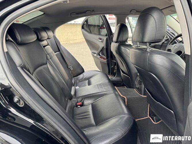 Lexus IS 220d 46 interauto-car