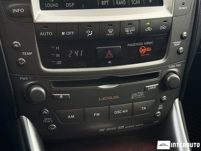 Lexus IS 220d 42 interauto-car