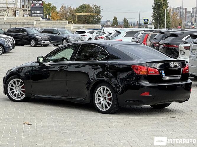 Lexus IS 220d 36 interauto-car