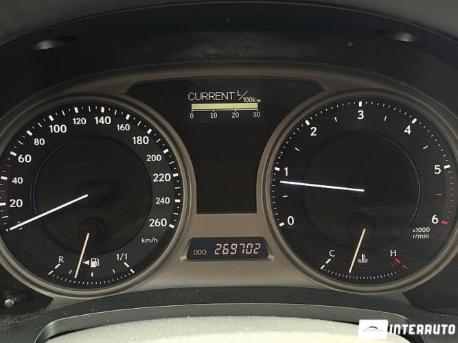 Lexus IS 220d 40 interauto-car