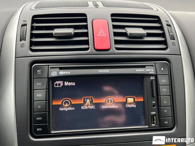 Toyota Auris 41 interauto-car