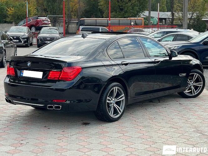 BMW 730 33 interauto-car