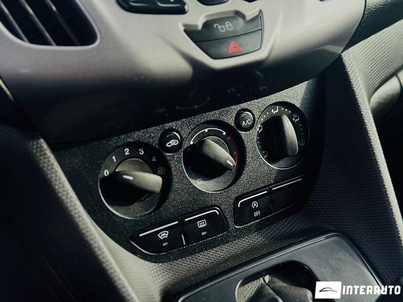 Ford Transit Tourneo 21 automobil-interauto