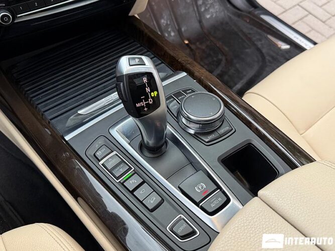 BMW X5 4.0e 49 interauto-car