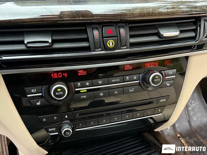 BMW X5 4.0e 48 interauto-car