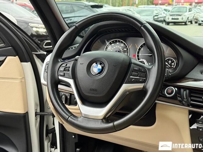 BMW X5 4.0e 44 interauto-car