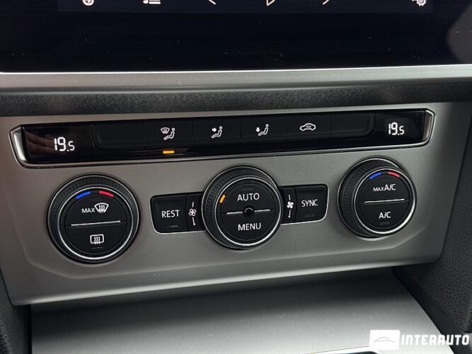 Volkswagen Passat 44 interauto-car