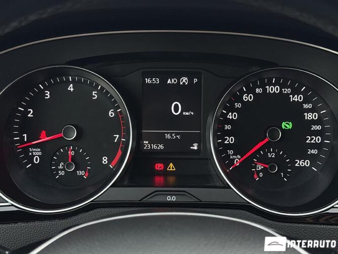 Volkswagen Passat 41 interauto-car