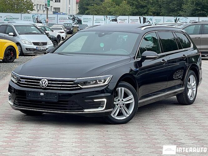 Volkswagen Passat GTE 33 interauto-car