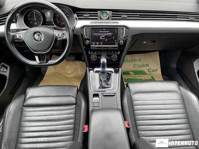 Volkswagen Passat GTE 39 interauto-car