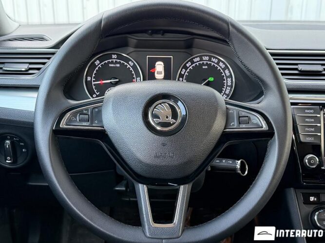 Skoda Superb 34 interauto-car