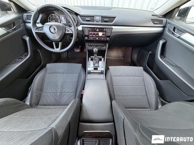 Skoda Superb 32 interauto-car