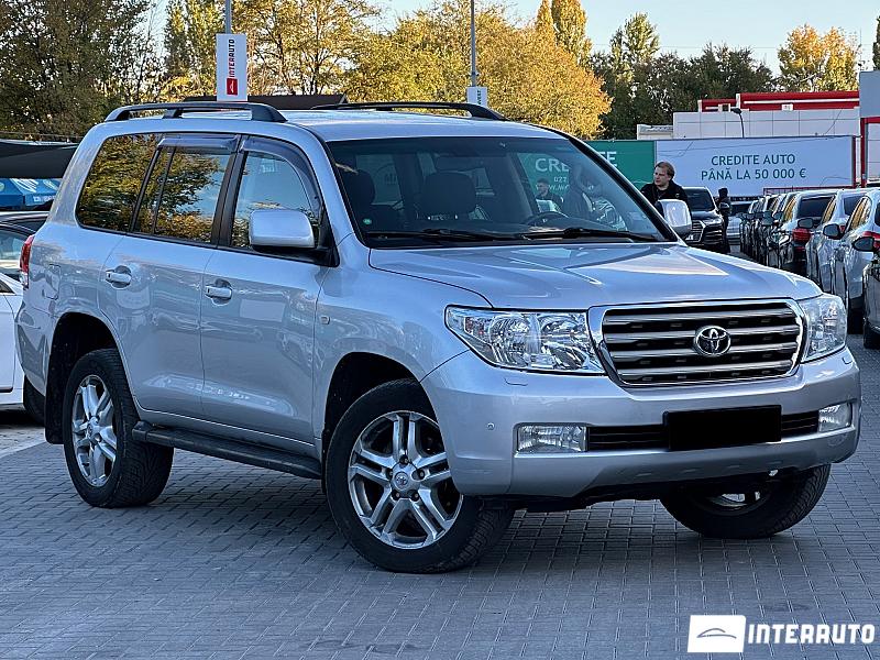 Toyota Land Cruiser 14 automobil-interauto