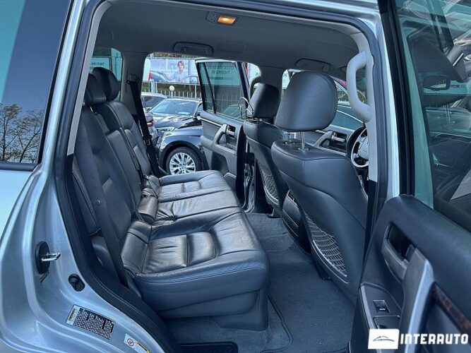 Toyota Land Cruiser 42 interauto-car