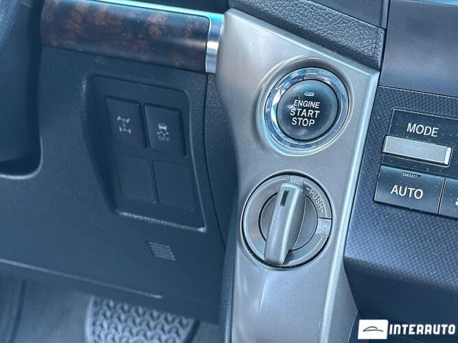 Toyota Land Cruiser 46 interauto-car