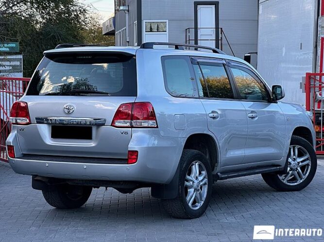 Toyota Land Cruiser 31 interauto-car