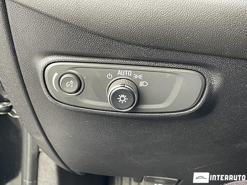 Chevrolet Equinox 19 automobil-interauto