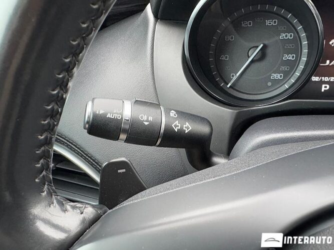 Jaguar XE 49 interauto-car