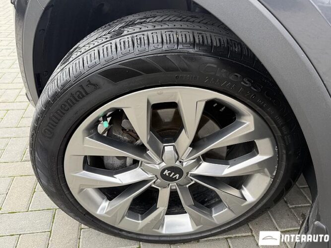 Kia Sorento 58 interauto-car